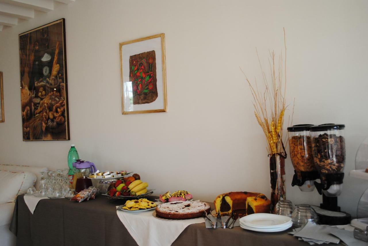 Villa Regina B&B Nettuno Buitenkant foto
